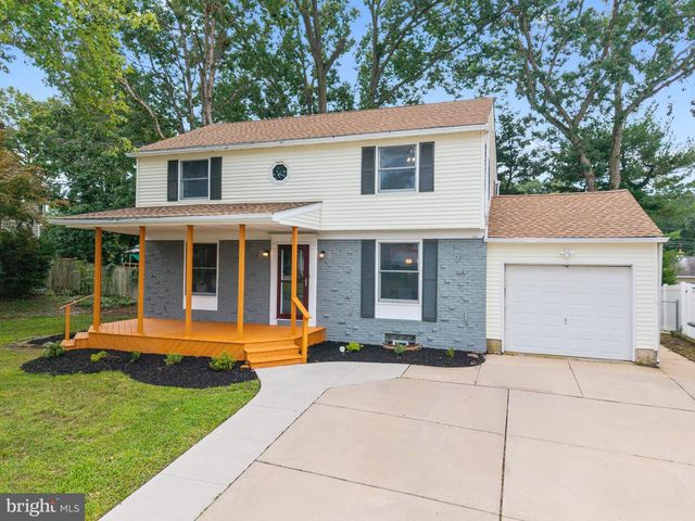 106 LAKESIDE DR, Glassboro, NJ 08028