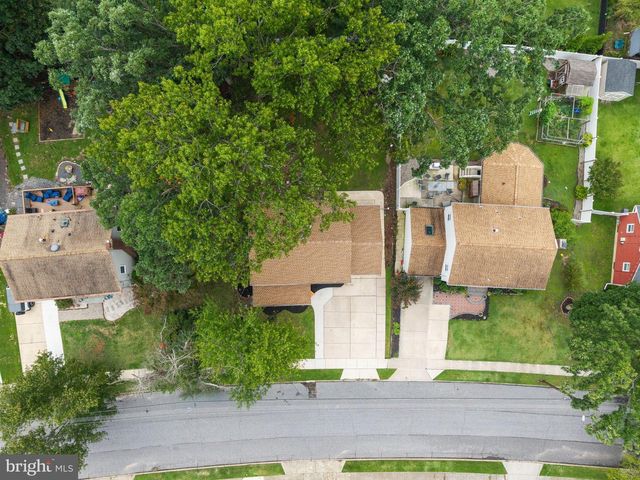 106 LAKESIDE DR, Glassboro, NJ 08028