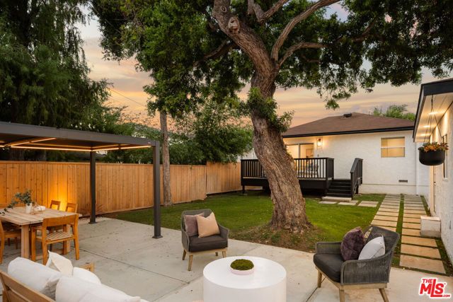 6632 W 83rd Street, Los Angeles, CA 90045