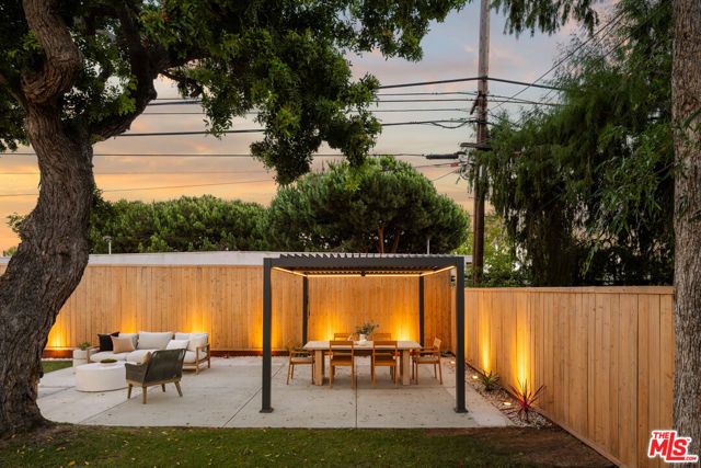 6632 W 83rd Street, Los Angeles, CA 90045