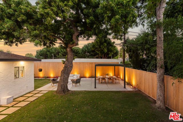 6632 W 83rd Street, Los Angeles, CA 90045