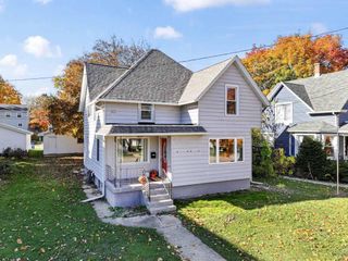 325 Henry STREET, Burlington, WI 53105
