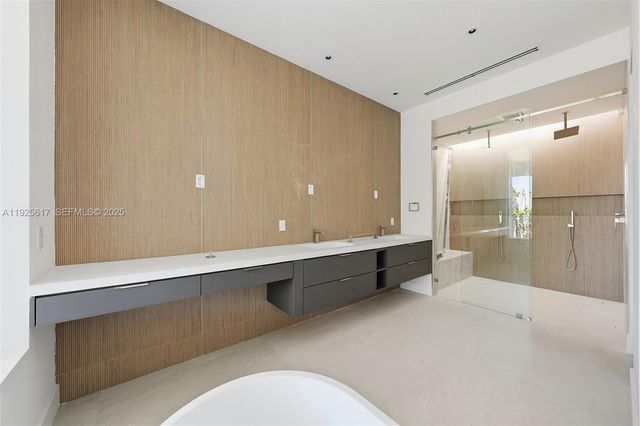 3551 Crystal Ct, Miami, FL 33133