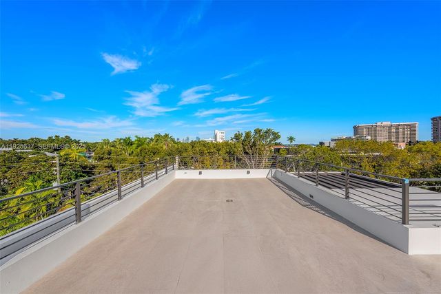 3551 Crystal Ct, Miami, FL 33133