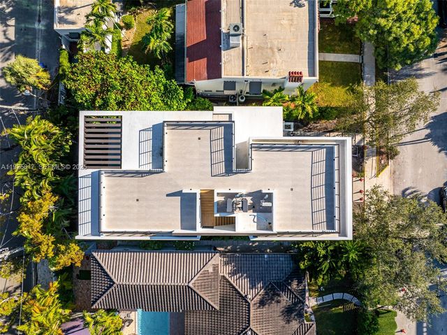 3551 Crystal Ct, Miami, FL 33133