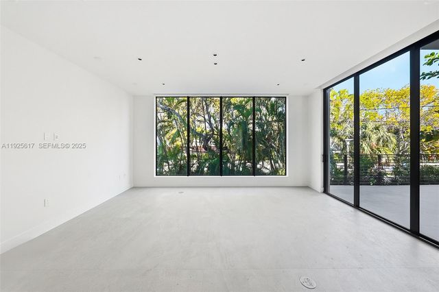 3551 Crystal Ct, Miami, FL 33133