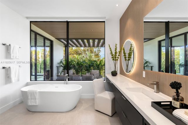 3551 Crystal Ct, Miami, FL 33133