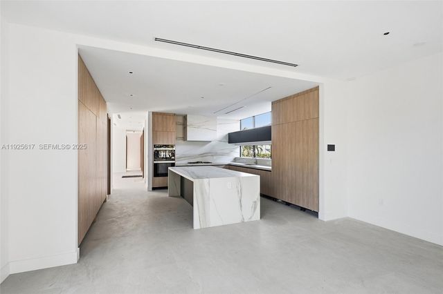 3551 Crystal Ct, Miami, FL 33133