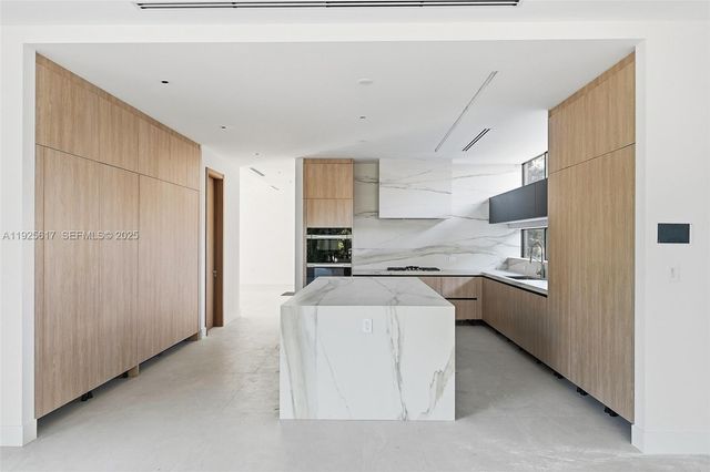 3551 Crystal Ct, Miami, FL 33133