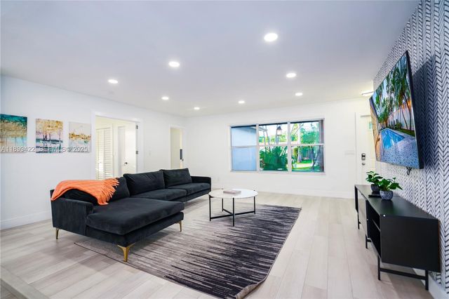 1244 Garfield Street, Hollywood, FL 33019