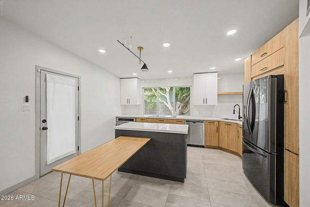 440 E BEATRYCE Street, Tempe, AZ 85288