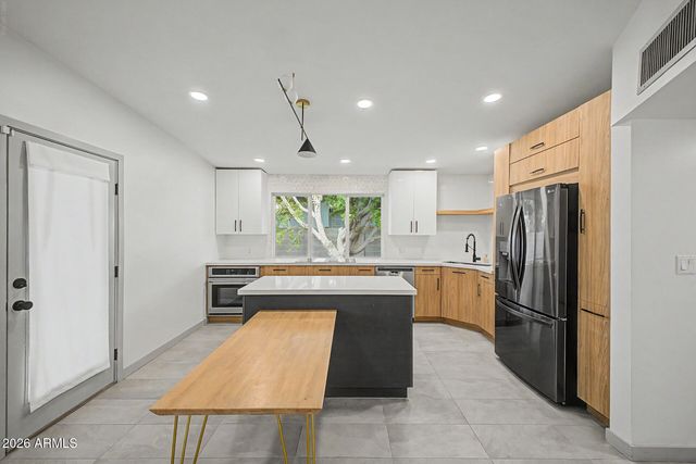 440 E BEATRYCE Street, Tempe, AZ 85288