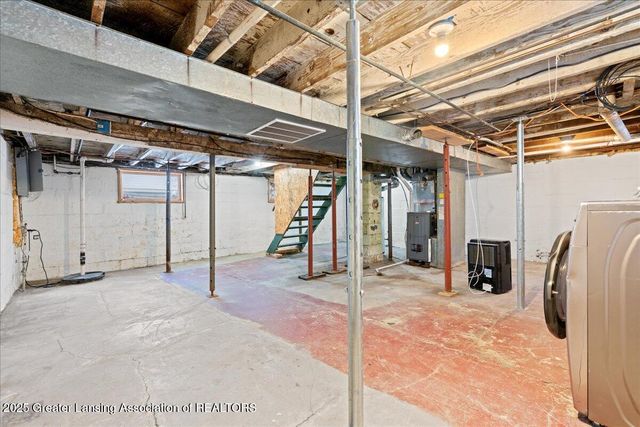 2106 Coolridge Road, Holt, MI 48842