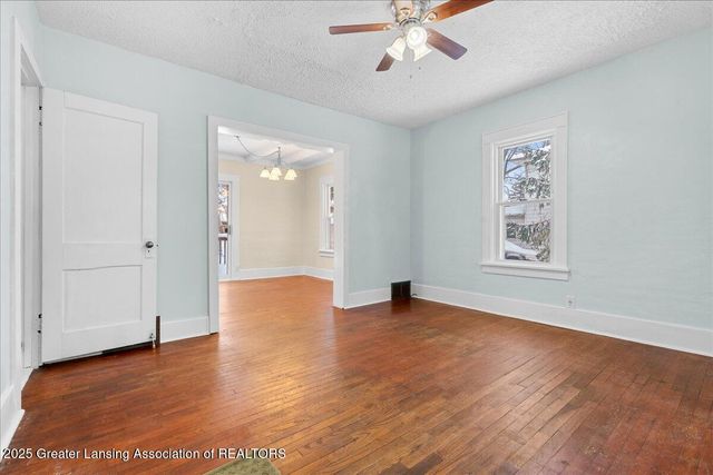 2106 Coolridge Road, Holt, MI 48842