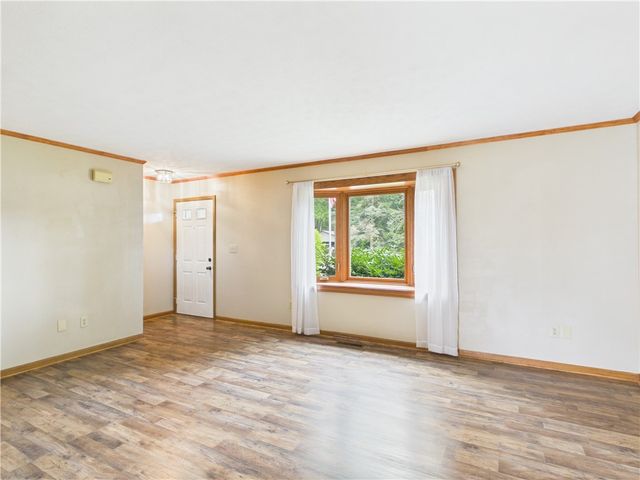 21 Dorchester Drive, Clayton, OH 45415