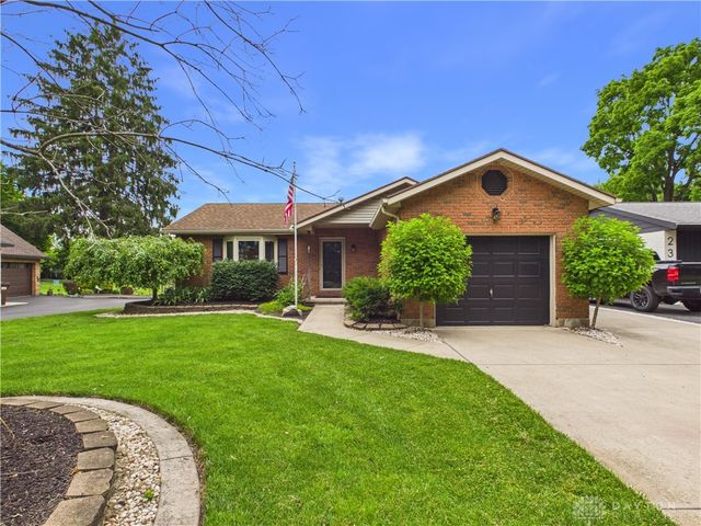 21 Dorchester Drive, Clayton, OH 45415