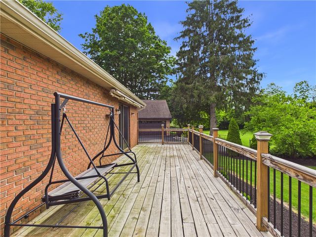 21 Dorchester Drive, Clayton, OH 45415