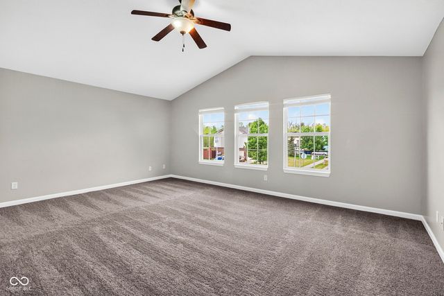 7031 N Stubbington Lane, Mccordsville, IN 46055