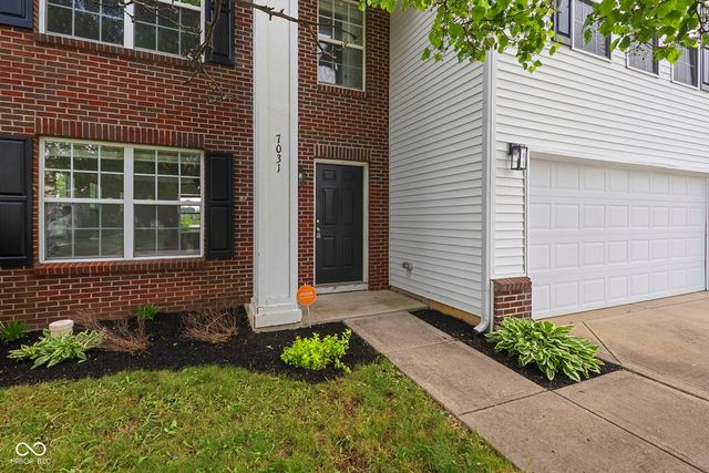 7031 N Stubbington Lane, Mccordsville, IN 46055