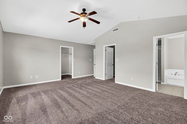 7031 N Stubbington Lane, Mccordsville, IN 46055
