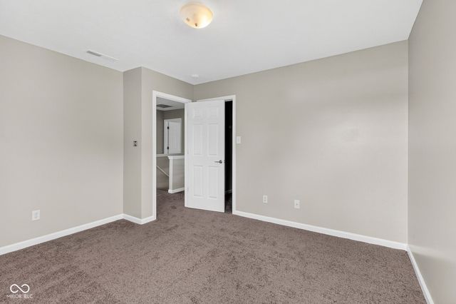 7031 N Stubbington Lane, Mccordsville, IN 46055