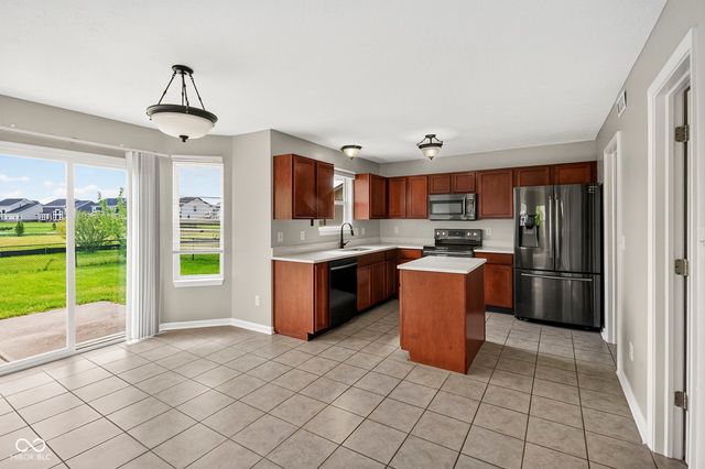 7031 N Stubbington Lane, Mccordsville, IN 46055