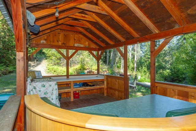 3829 Deep Lake Boundary Rd, Colville, WA 99114