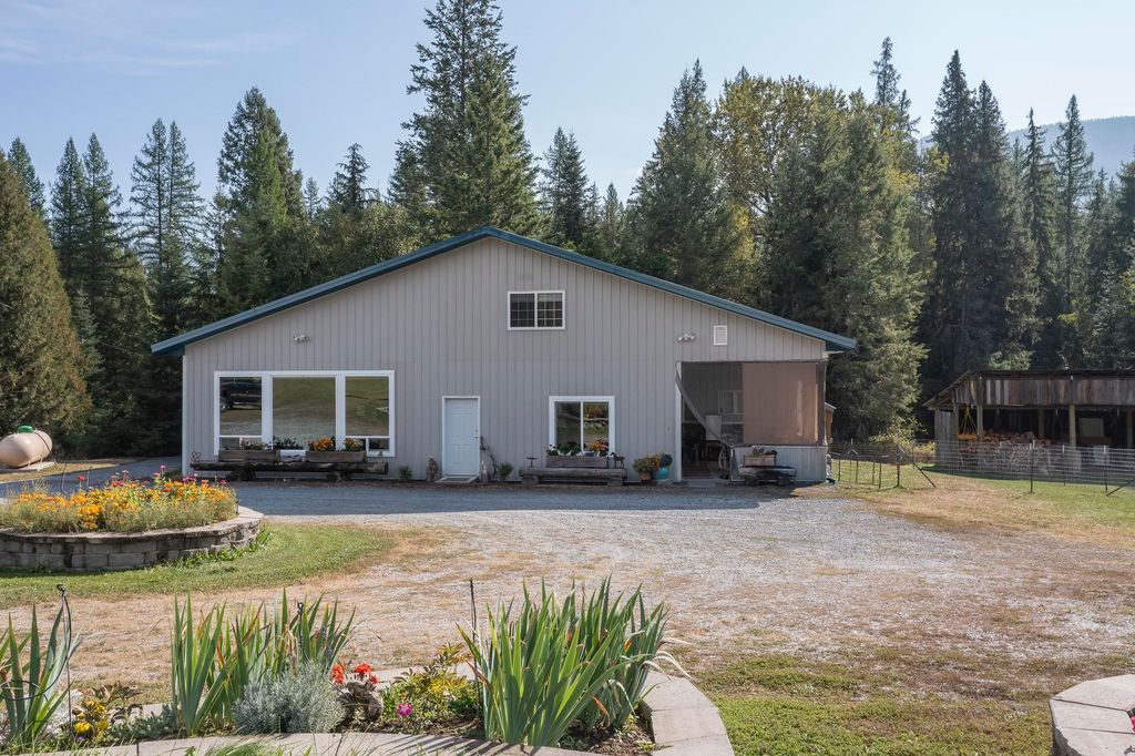 3829 Deep Lake Boundary Rd, Colville, WA 99114