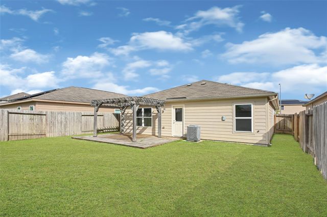 11122 Hillside Creek Drive, Humble, TX 77396