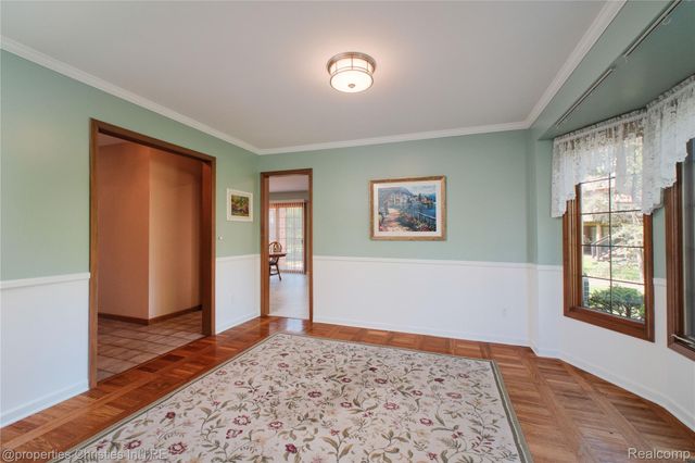 38621 Rutgers Drive, Farmington Hills, MI 48335