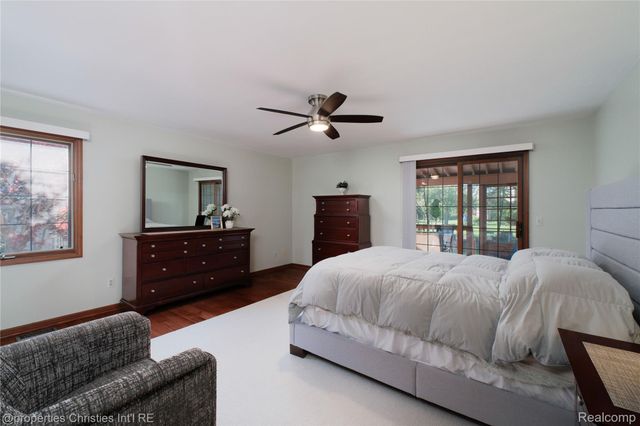 38621 Rutgers Drive, Farmington Hills, MI 48335