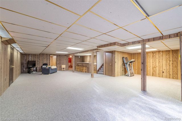 38621 Rutgers Drive, Farmington Hills, MI 48335