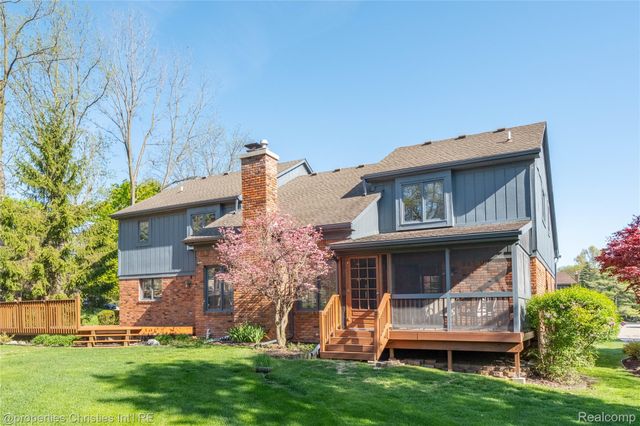 38621 Rutgers Drive, Farmington Hills, MI 48335