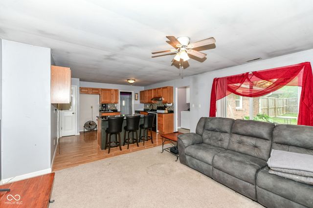 8177 N Poplar Drive, Mooresville, IN 46158