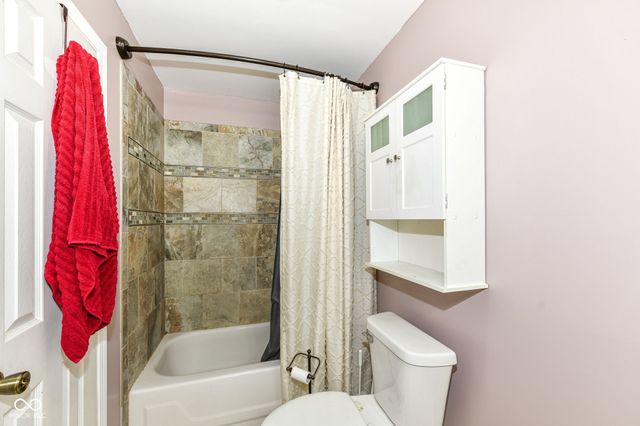 8177 N Poplar Drive, Mooresville, IN 46158