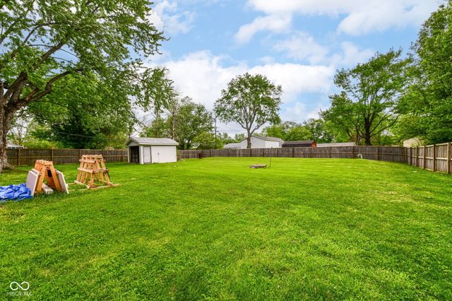 8177 N Poplar Drive, Mooresville, IN 46158