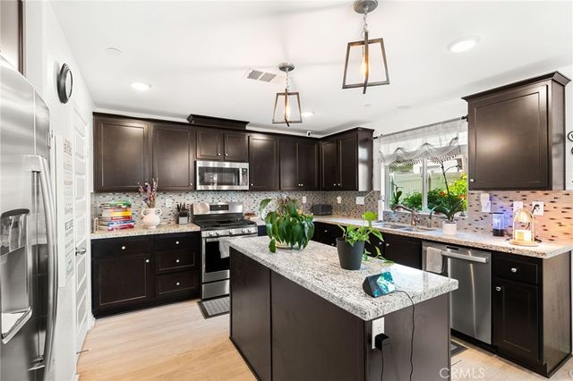 32854 Crown Point, Lake Elsinore, CA 92530