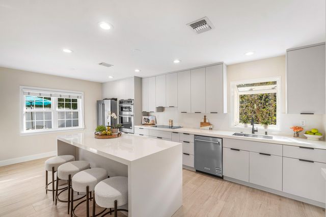 518 Gardenia Terrace, Delray Beach, FL 33444