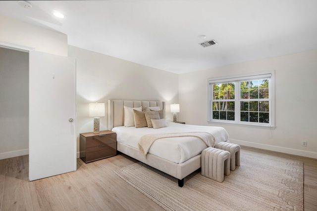 518 Gardenia Terrace, Delray Beach, FL 33444