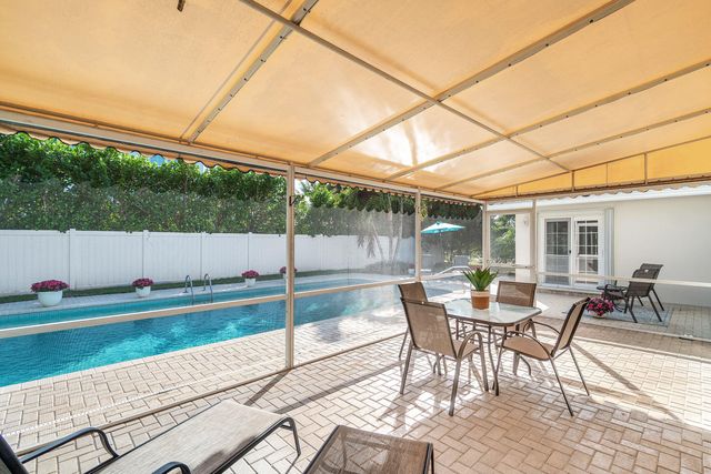 518 Gardenia Terrace, Delray Beach, FL 33444