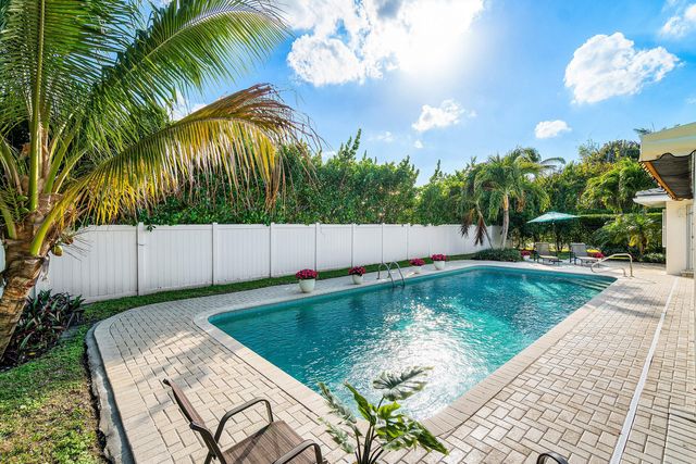 518 Gardenia Terrace, Delray Beach, FL 33444