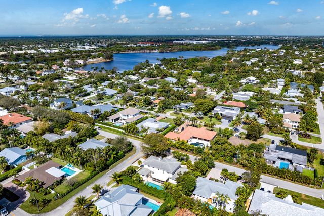 518 Gardenia Terrace, Delray Beach, FL 33444