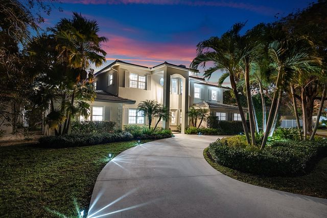 518 Gardenia Terrace, Delray Beach, FL 33444