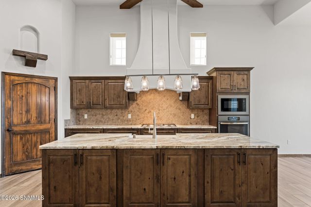 2256 Sedona Hills Parkway, Las Cruces, NM 88011