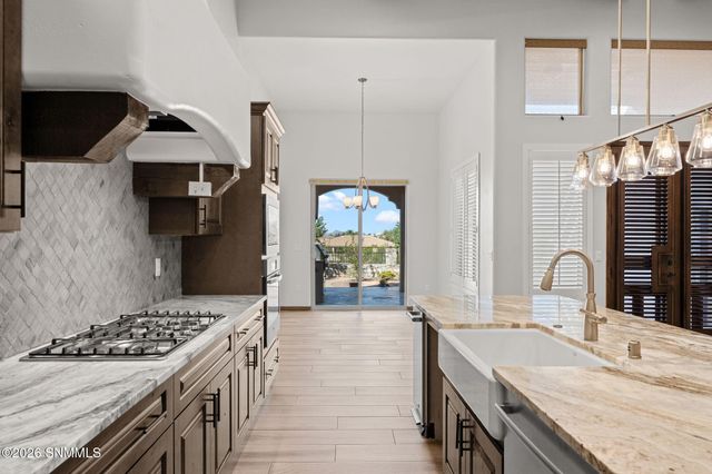2256 Sedona Hills Parkway, Las Cruces, NM 88011