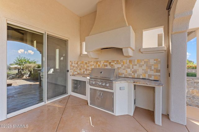 2256 Sedona Hills Parkway, Las Cruces, NM 88011