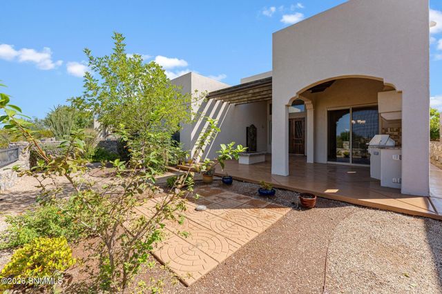 2256 Sedona Hills Parkway, Las Cruces, NM 88011