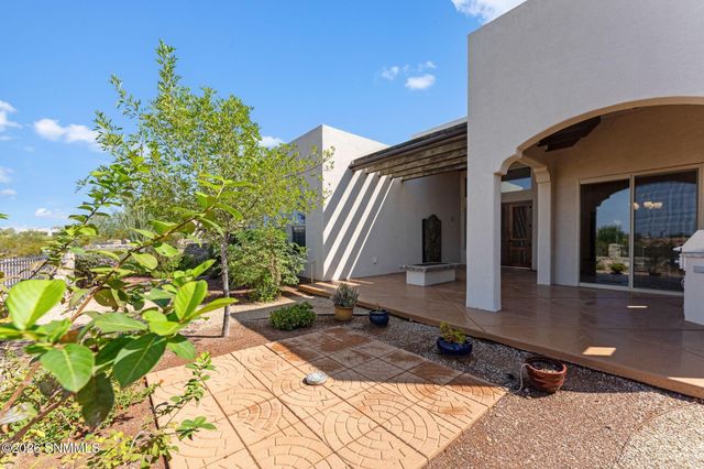 2256 Sedona Hills Parkway, Las Cruces, NM 88011