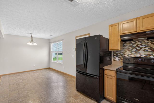 7802 Freesia Street, 274, Blacklick, OH 43004