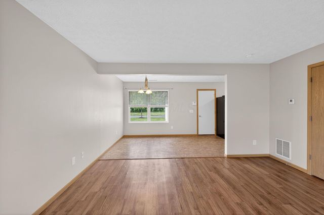 7802 Freesia Street, 274, Blacklick, OH 43004